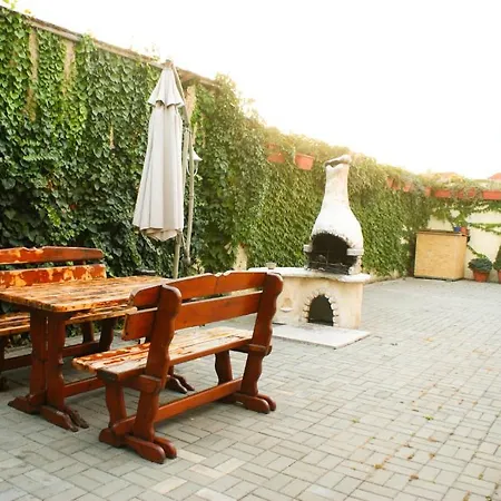 Rustica - Garni 3*